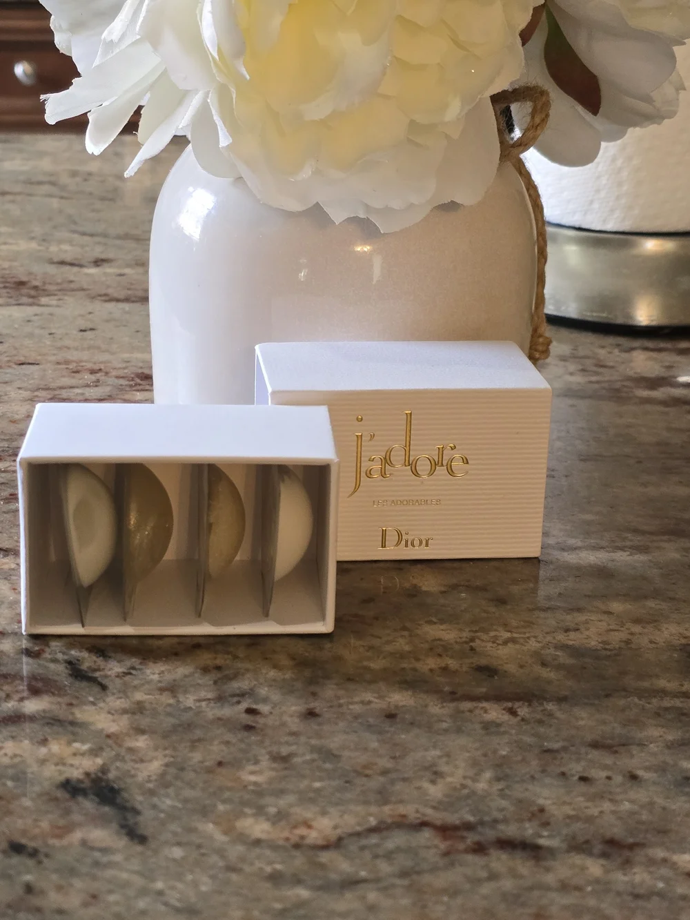Dior J'adore Les Adorables Multi-Shade Bath Pearls - 4 Piece Set NIB. ✨FREE GIFT